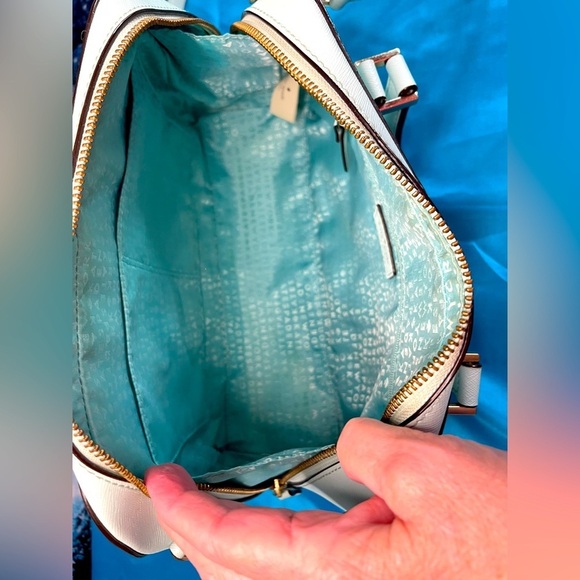 Kate Spade Mint Green Leather Crossbody / Handbag Excellent Used Condition - Picture 11 of 16